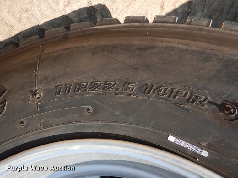 image for item DM3870 2015 Freightliner S2G  dump flatbed truck