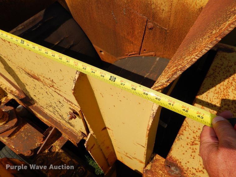 image for item DM4328 1957 Pioneer T54  crusher