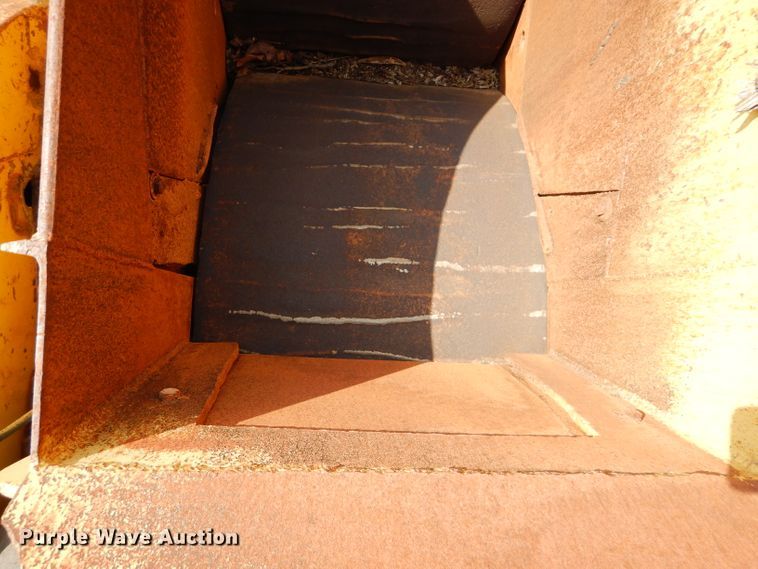 image for item DM4328 1957 Pioneer T54  crusher