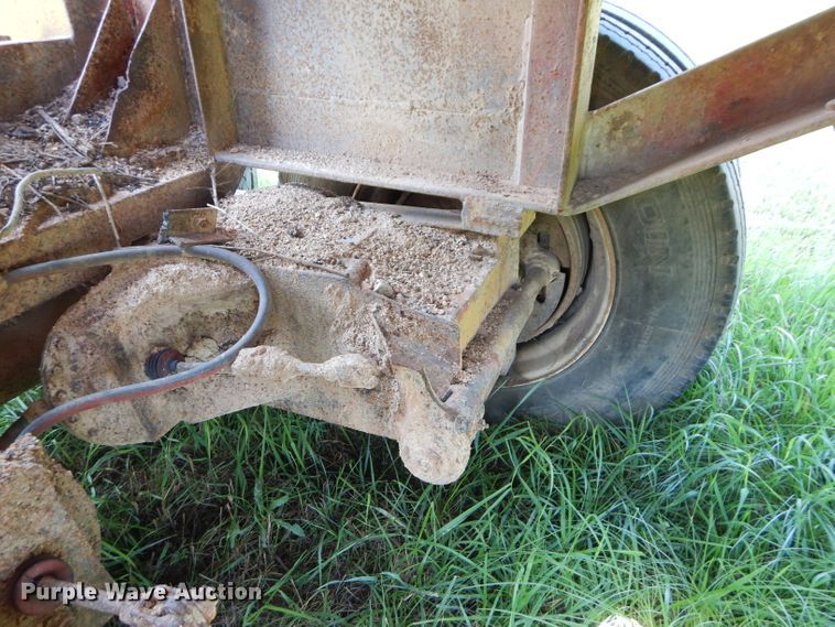 image for item DM4328 1957 Pioneer T54  crusher