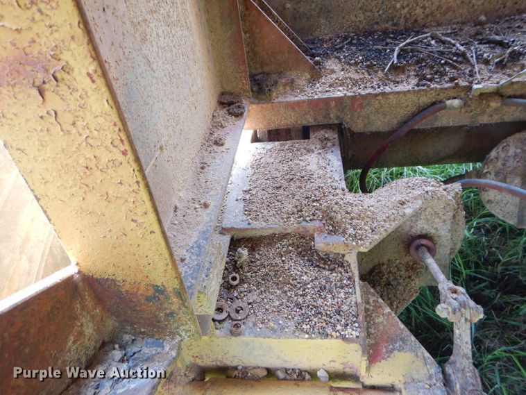 image for item DM4328 1957 Pioneer T54  crusher