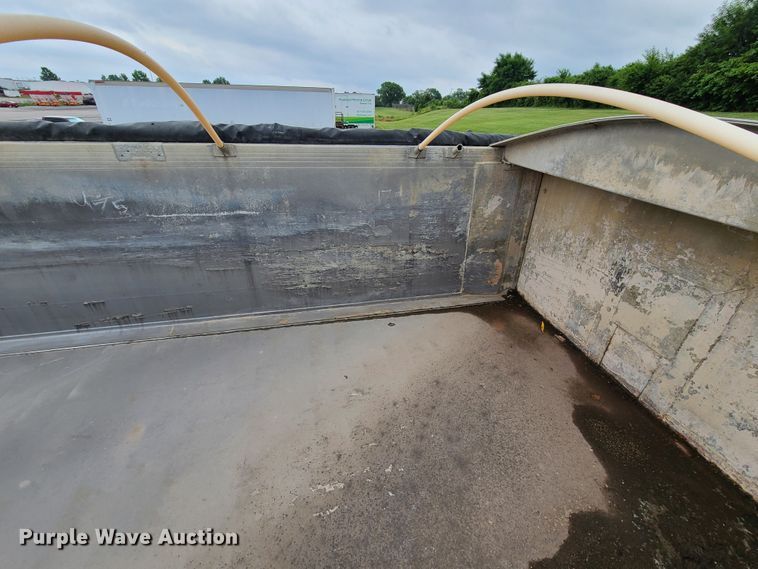 image for item DM8738 2006 Travis  end dump trailer