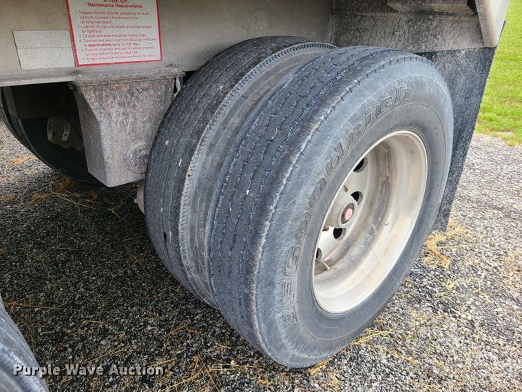 image for item DM8740 2007 Travis  end dump trailer