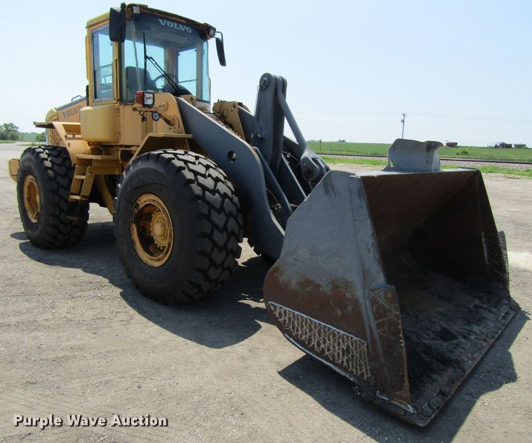 image for item EV9252 2003 Volvo L110E  wheel loader