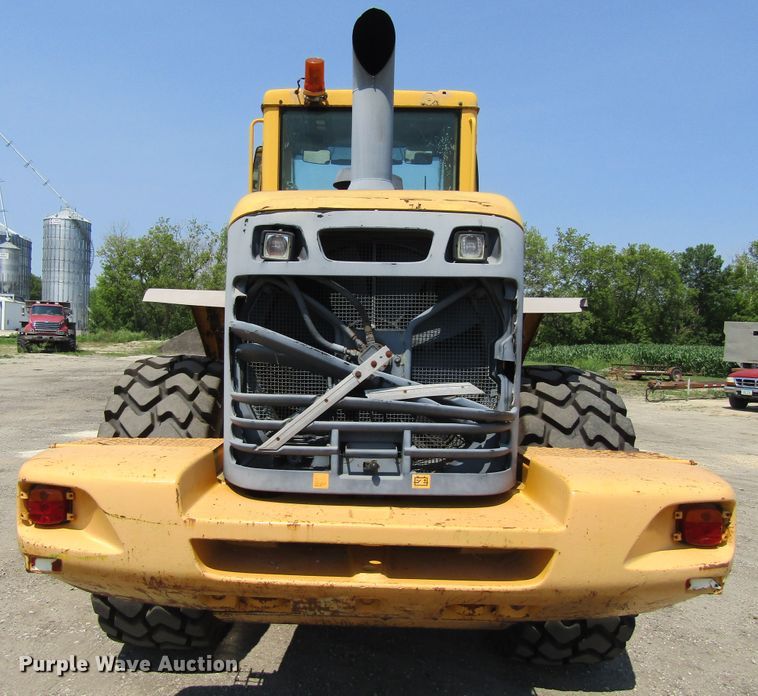 image for item EV9252 2003 Volvo L110E  wheel loader