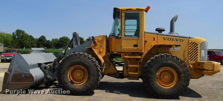 image for item EV9252 2003 Volvo L110E  wheel loader