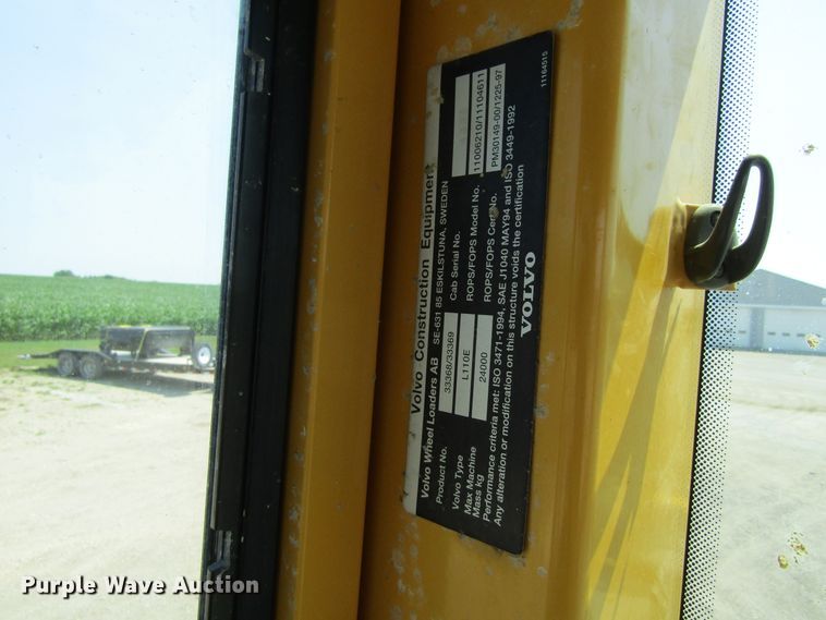 image for item EV9252 2003 Volvo L110E  wheel loader