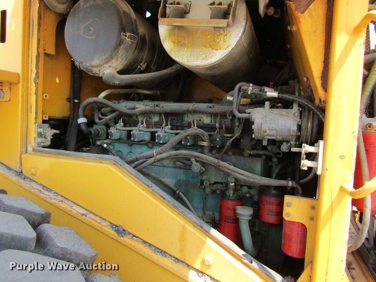 image for item EV9252 2003 Volvo L110E  wheel loader