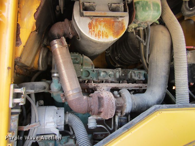 image for item EV9252 2003 Volvo L110E  wheel loader