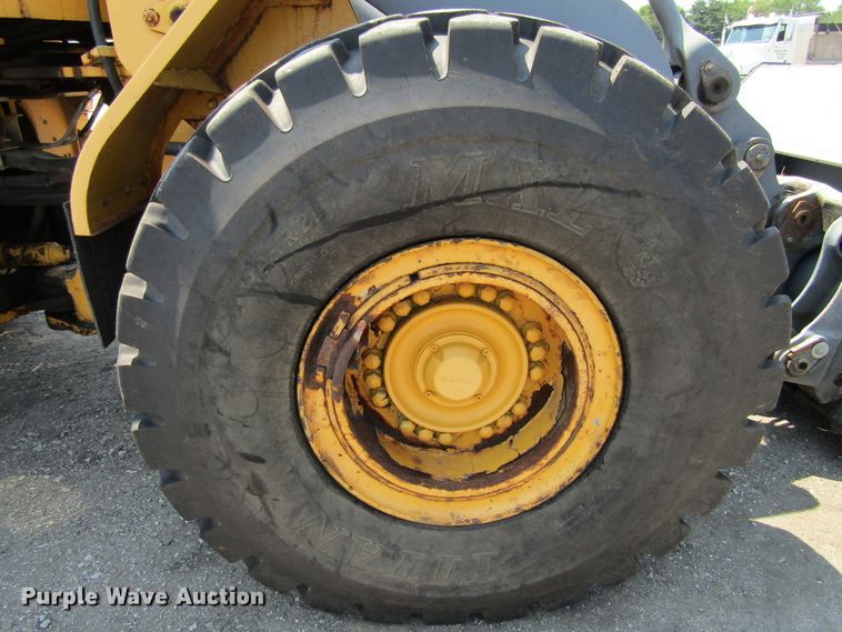 image for item EV9252 2003 Volvo L110E  wheel loader