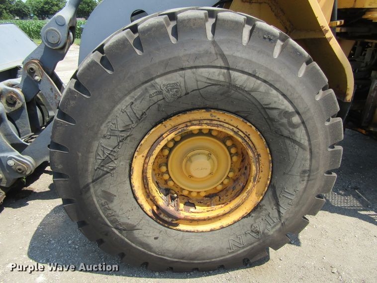 image for item EV9252 2003 Volvo L110E  wheel loader