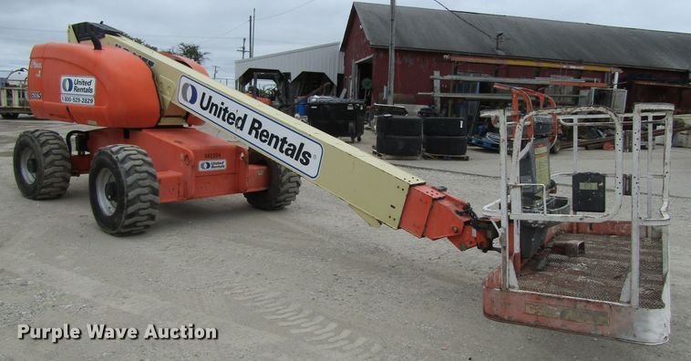 image for item EV9267 2005 JLG 600S  boom lift