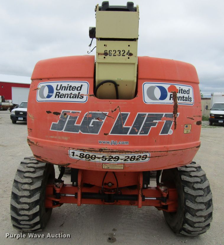 image for item EV9267 2005 JLG 600S  boom lift