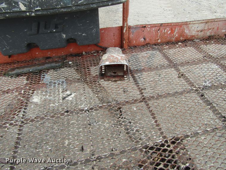 image for item EV9267 2005 JLG 600S  boom lift