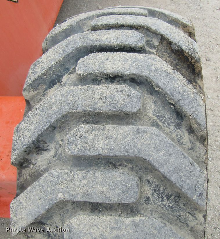 image for item EV9267 2005 JLG 600S  boom lift