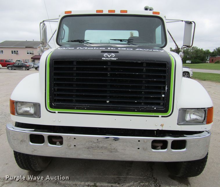 image for item EV9271 1995 International 4900  roll-off container truck