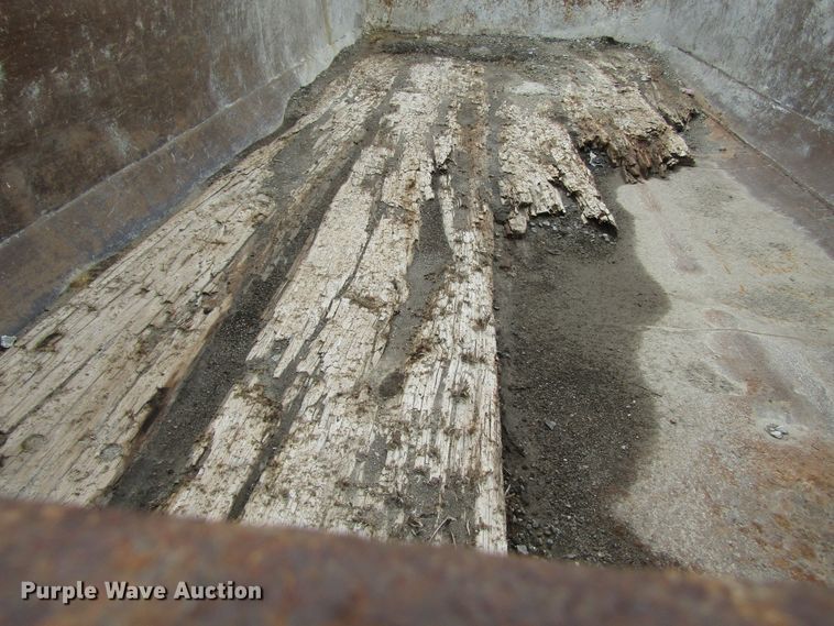 image for item EV9273 1992 Ford LT8000  dump truck