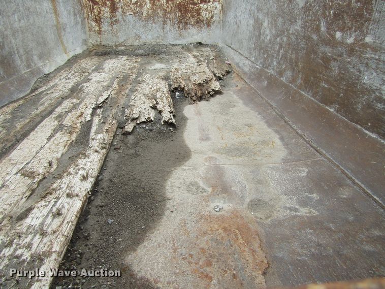 image for item EV9273 1992 Ford LT8000  dump truck