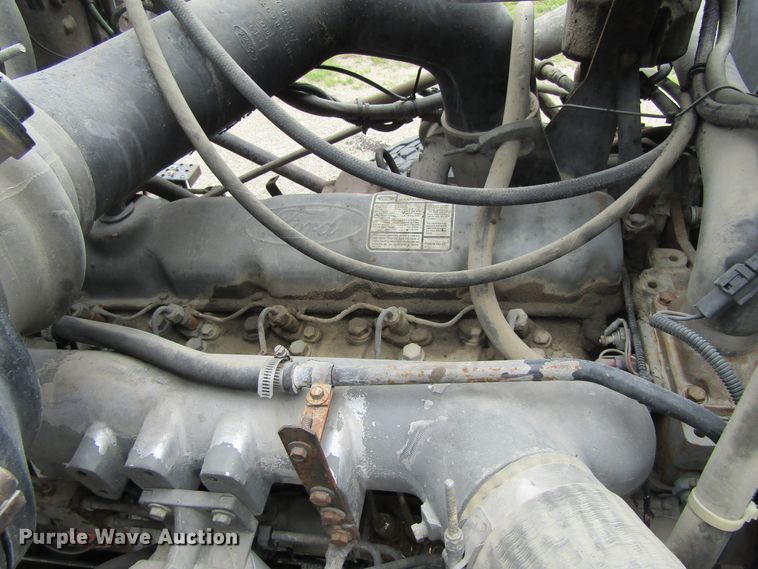 image for item EV9273 1992 Ford LT8000  dump truck