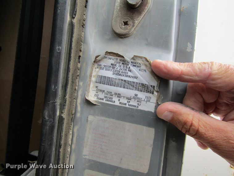 image for item EV9273 1992 Ford LT8000  dump truck