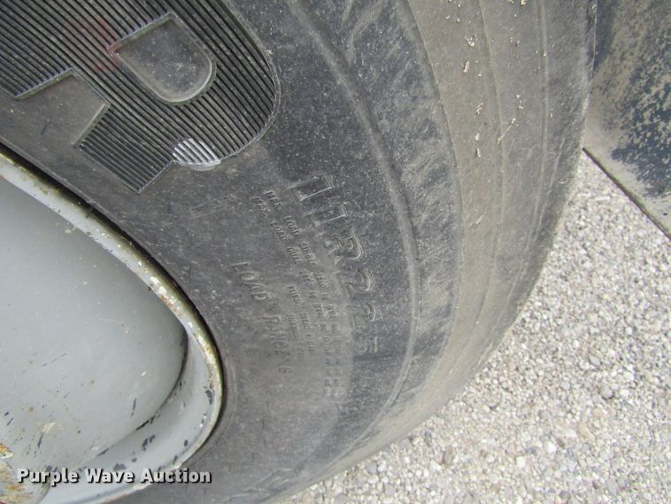 image for item EV9275 1988 Ford LN8000  water truck