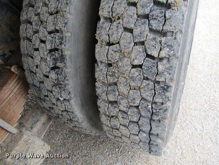 image for item EV9275 1988 Ford LN8000  water truck