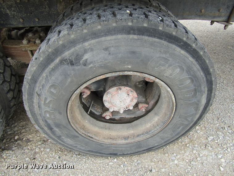 image for item EV9275 1988 Ford LN8000  water truck