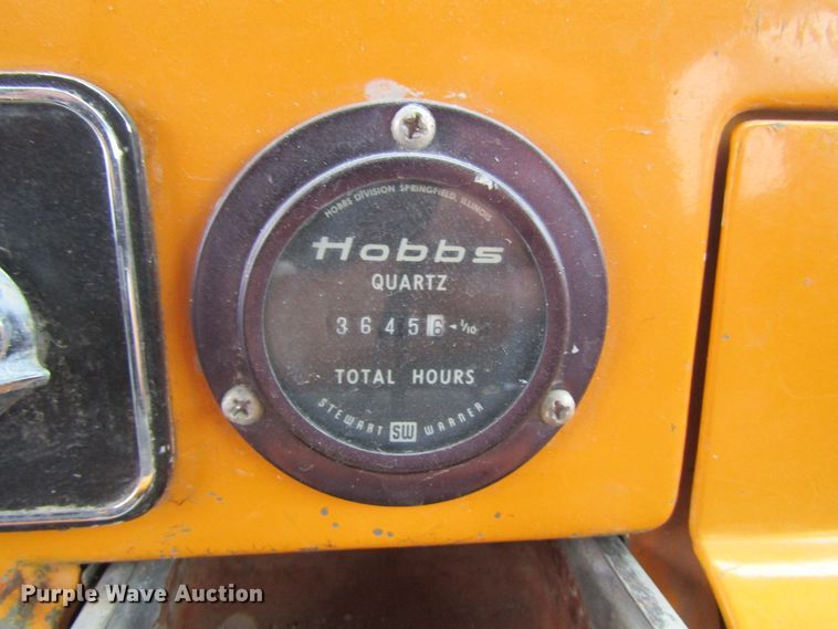 image for item EV9276 1989 Ford C8000  flatbed truck