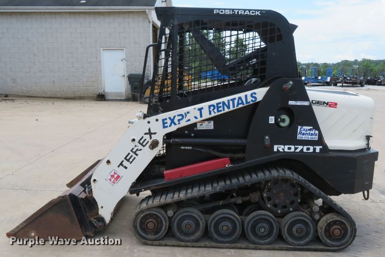 image for item FP9316 2016 Terex R070T  tracked skid steer loader