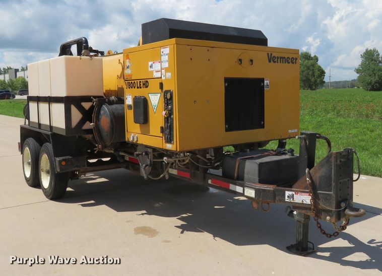 image for item FP9323 2013 Vermeer V800LEHD  vacuum excavator