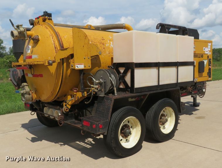 image for item FP9323 2013 Vermeer V800LEHD  vacuum excavator