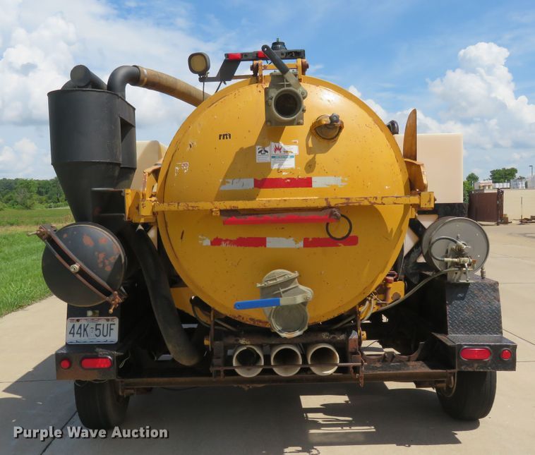 image for item FP9323 2013 Vermeer V800LEHD  vacuum excavator