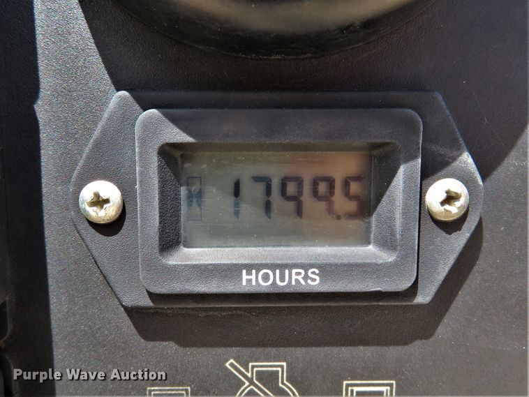 image for item FP9323 2013 Vermeer V800LEHD  vacuum excavator