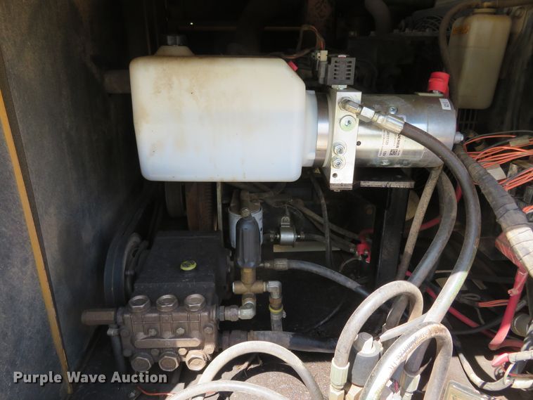 image for item FP9323 2013 Vermeer V800LEHD  vacuum excavator