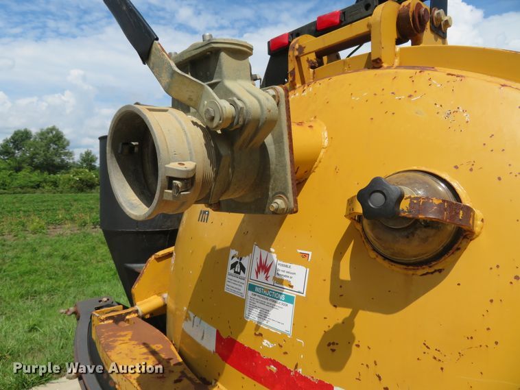 image for item FP9323 2013 Vermeer V800LEHD  vacuum excavator