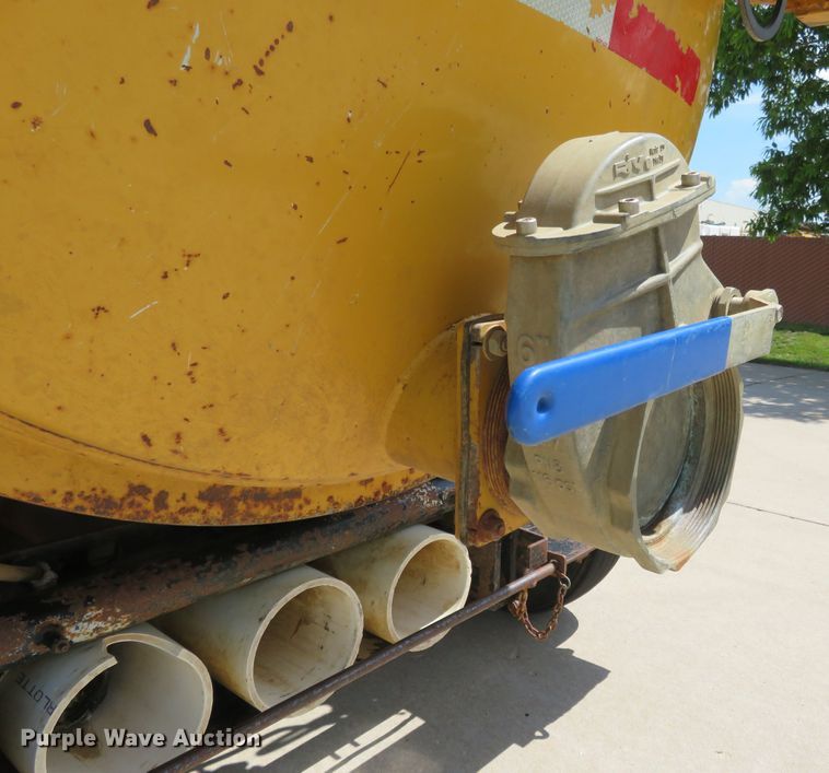 image for item FP9323 2013 Vermeer V800LEHD  vacuum excavator