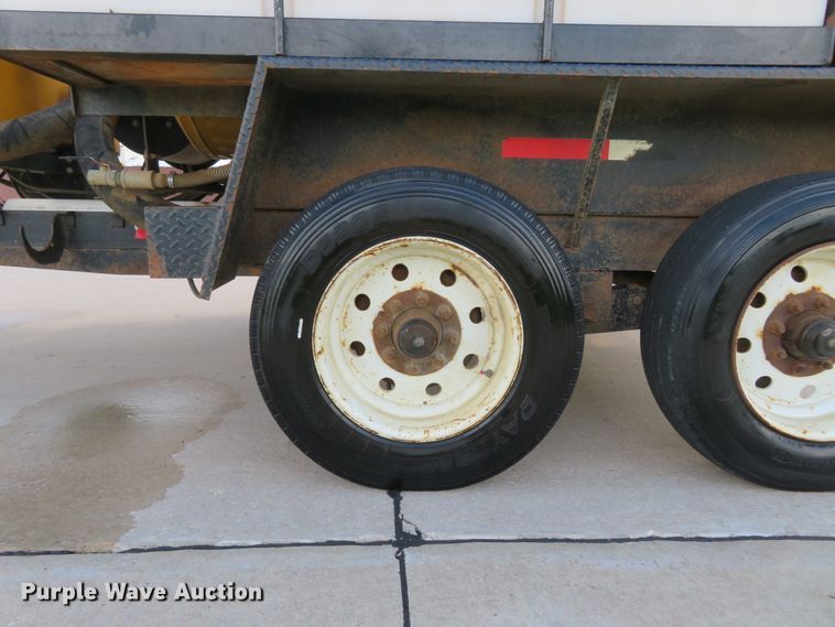 image for item FP9323 2013 Vermeer V800LEHD  vacuum excavator