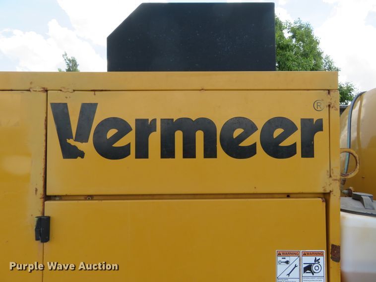 image for item FP9323 2013 Vermeer V800LEHD  vacuum excavator