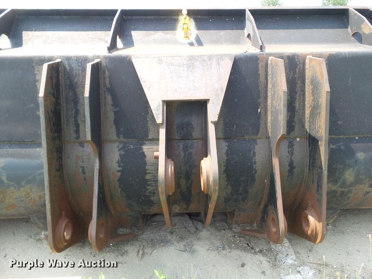 image for item HF9928 2008 AIM DLATT1015  10'W wheel loader bucket