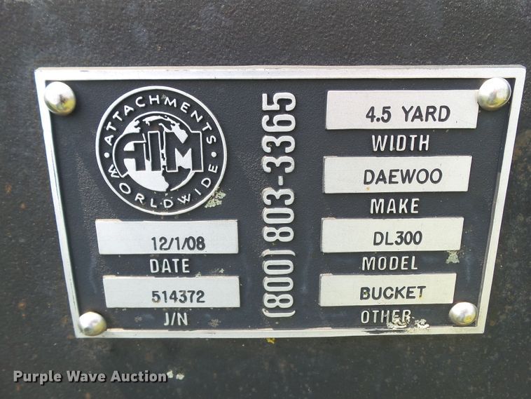 image for item HF9928 2008 AIM DLATT1015  10'W wheel loader bucket