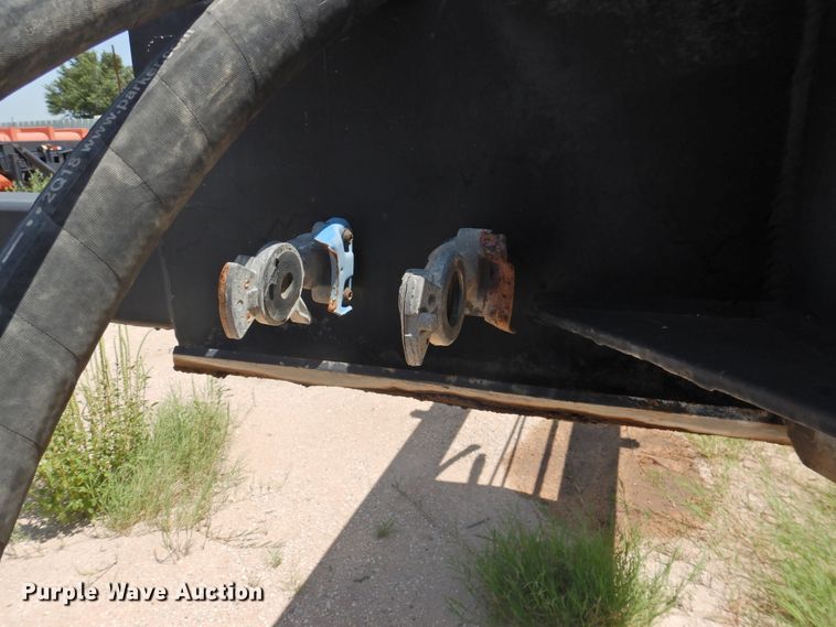 image for item HN9040 2013 Dragon  roll-off container trailer