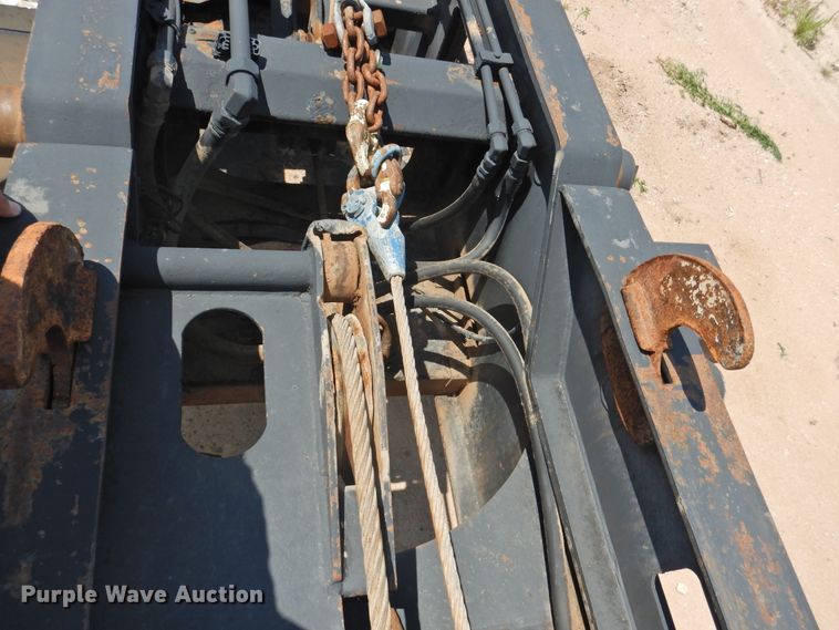 image for item HN9040 2013 Dragon  roll-off container trailer