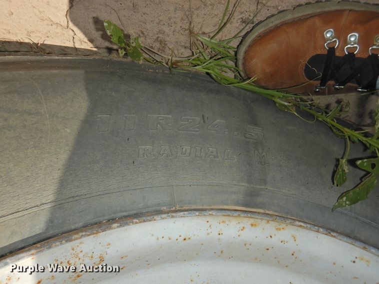 image for item HN9040 2013 Dragon  roll-off container trailer