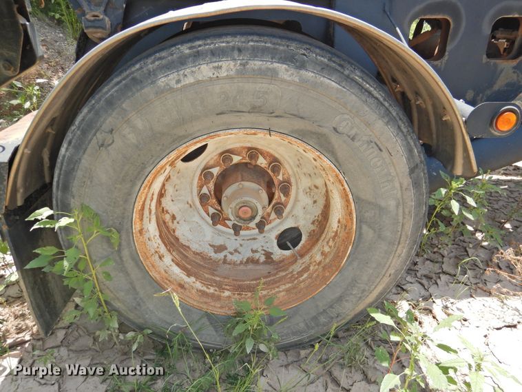 image for item HN9040 2013 Dragon  roll-off container trailer