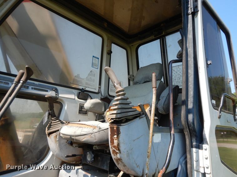 image for item HP9533 Link-Belt 2700 Quantum  excavator