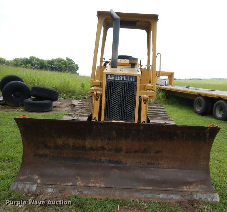 image for item HP9540 1993 Caterpillar D4C Series II  dozer