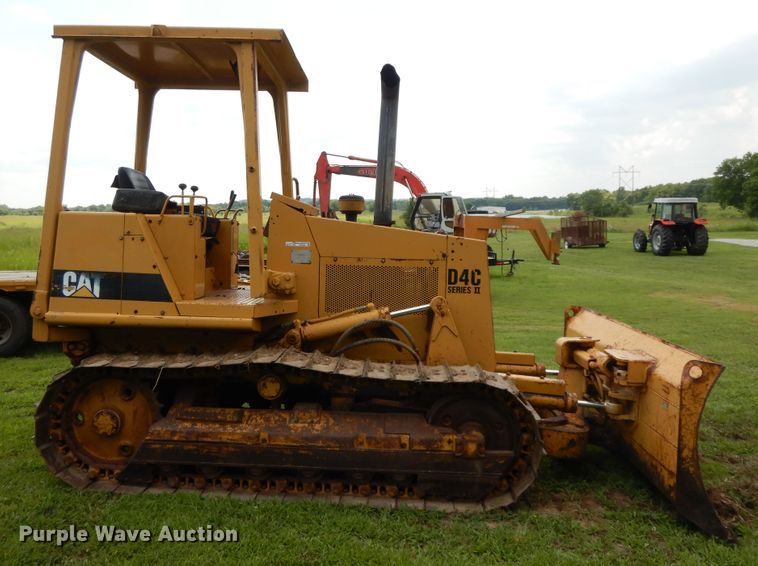 image for item HP9540 1993 Caterpillar D4C Series II  dozer