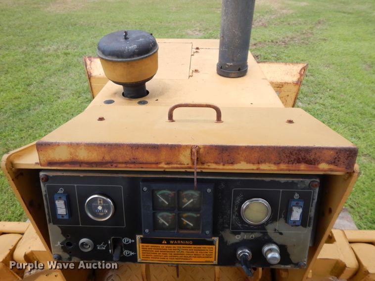 image for item HP9540 1993 Caterpillar D4C Series II  dozer