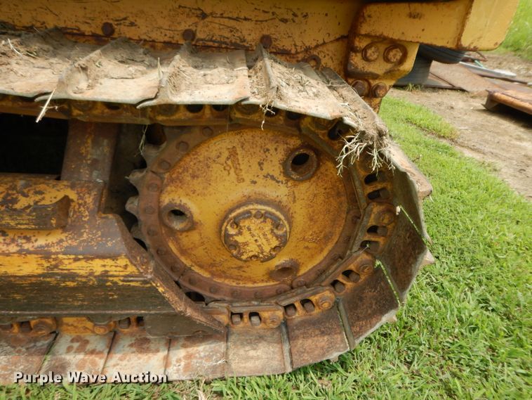 image for item HP9540 1993 Caterpillar D4C Series II  dozer