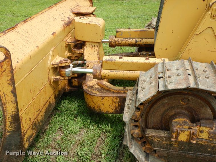 image for item HP9540 1993 Caterpillar D4C Series II  dozer